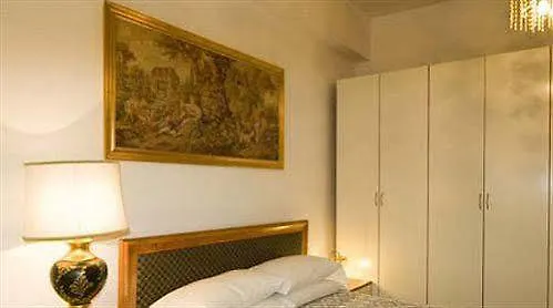 B&B Babri Simim Taj 로마